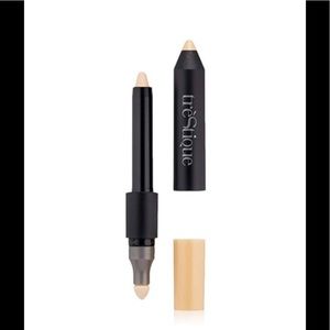 Concealer Crayon w/ Blending Sponge on one End